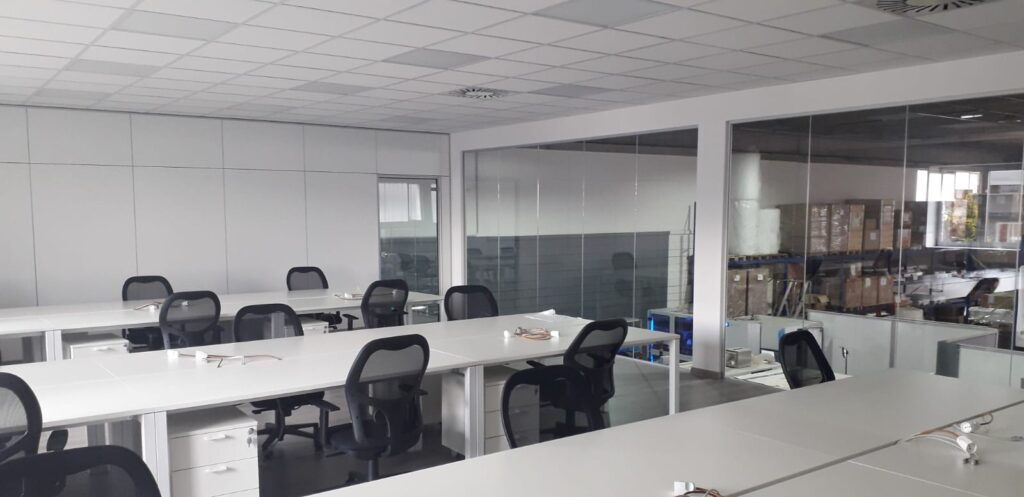 Sala riunione degli uffici in capannone a Sovizzo