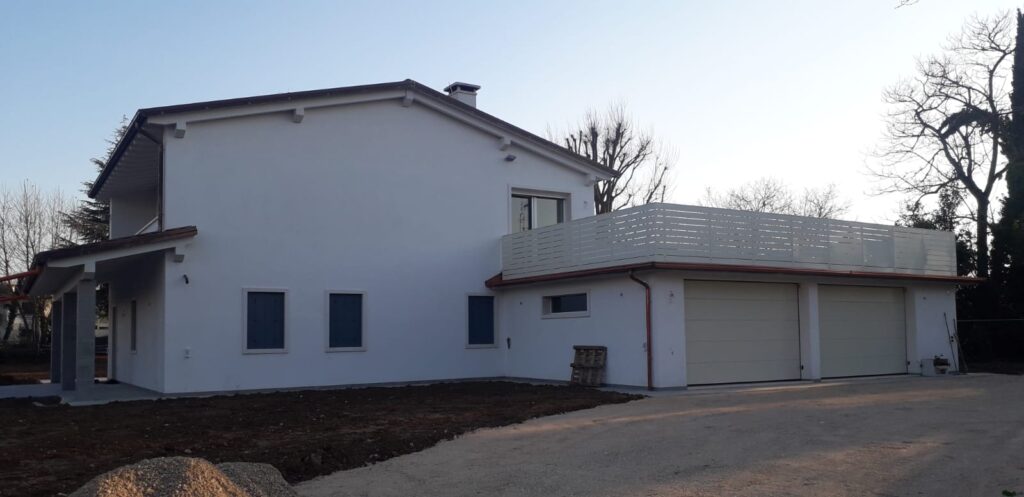 Esterno della residenza unifamiliare a Sovizzo